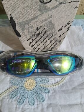 Mirrored Swim Goggles with UV Shield - Blue/Green